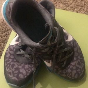 Nike Shoes - Women’s Nike DualFusion Flywire Nike Shoes - Women’s Nike DualFusion Flywire